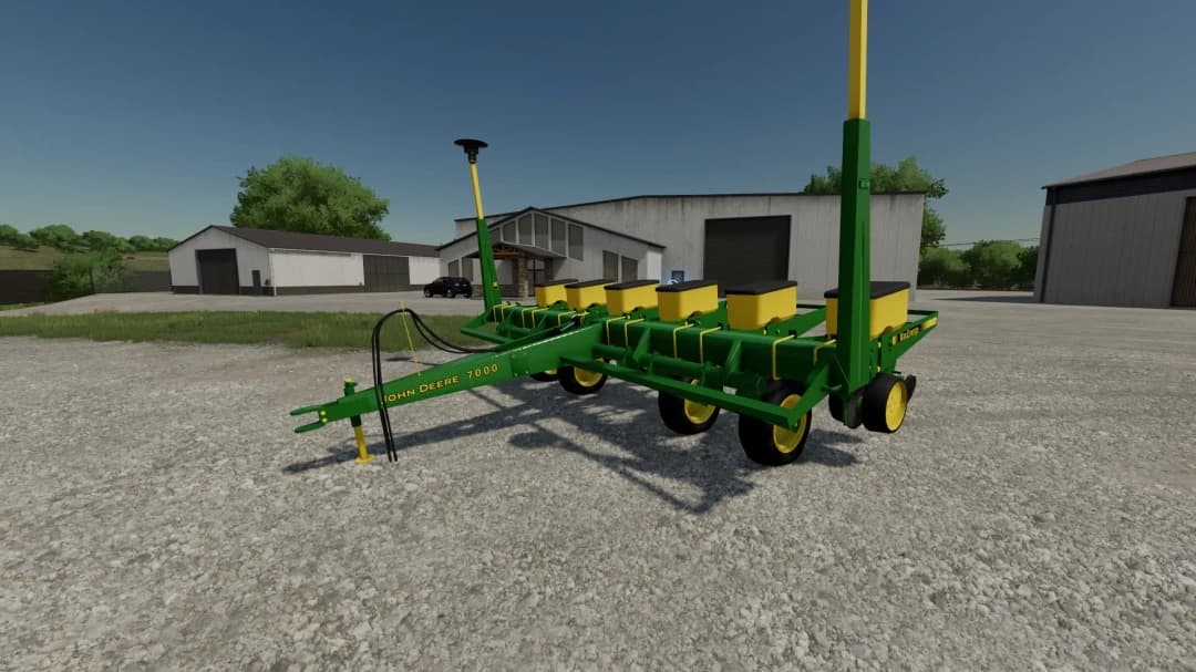 JOHN DEERE 7000 PLANTER 2