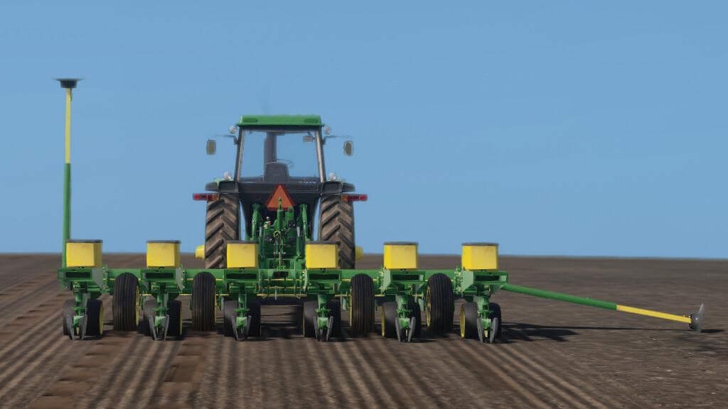 JOHN DEERE 7000 PLANTER 3