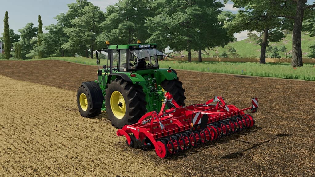 JOHN DEERE 7010 2
