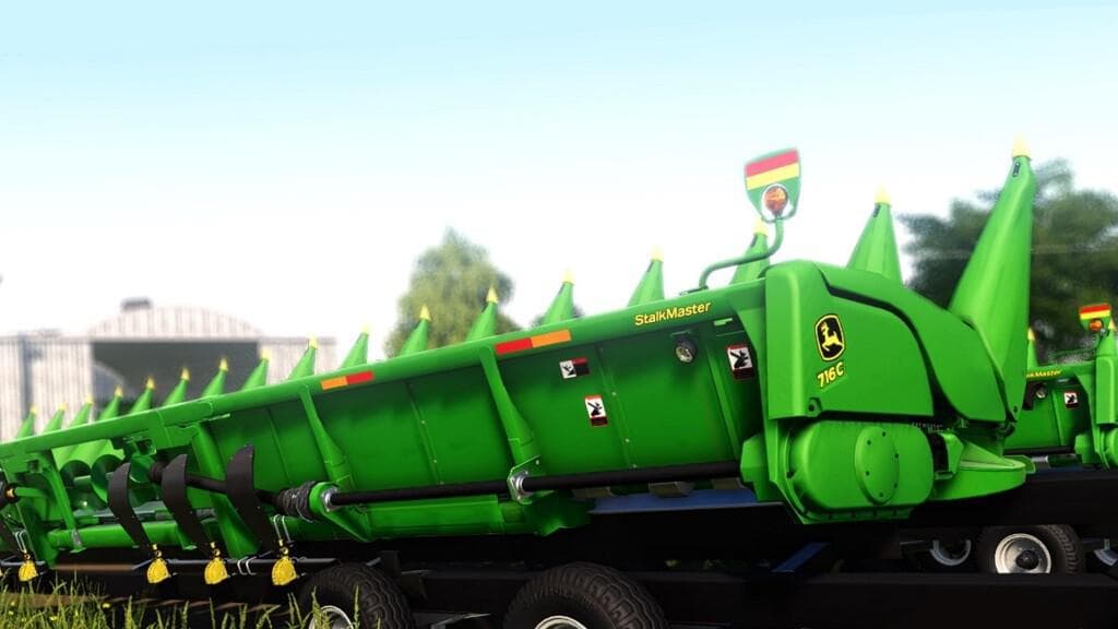 JOHN DEERE CORN HEADERS 2