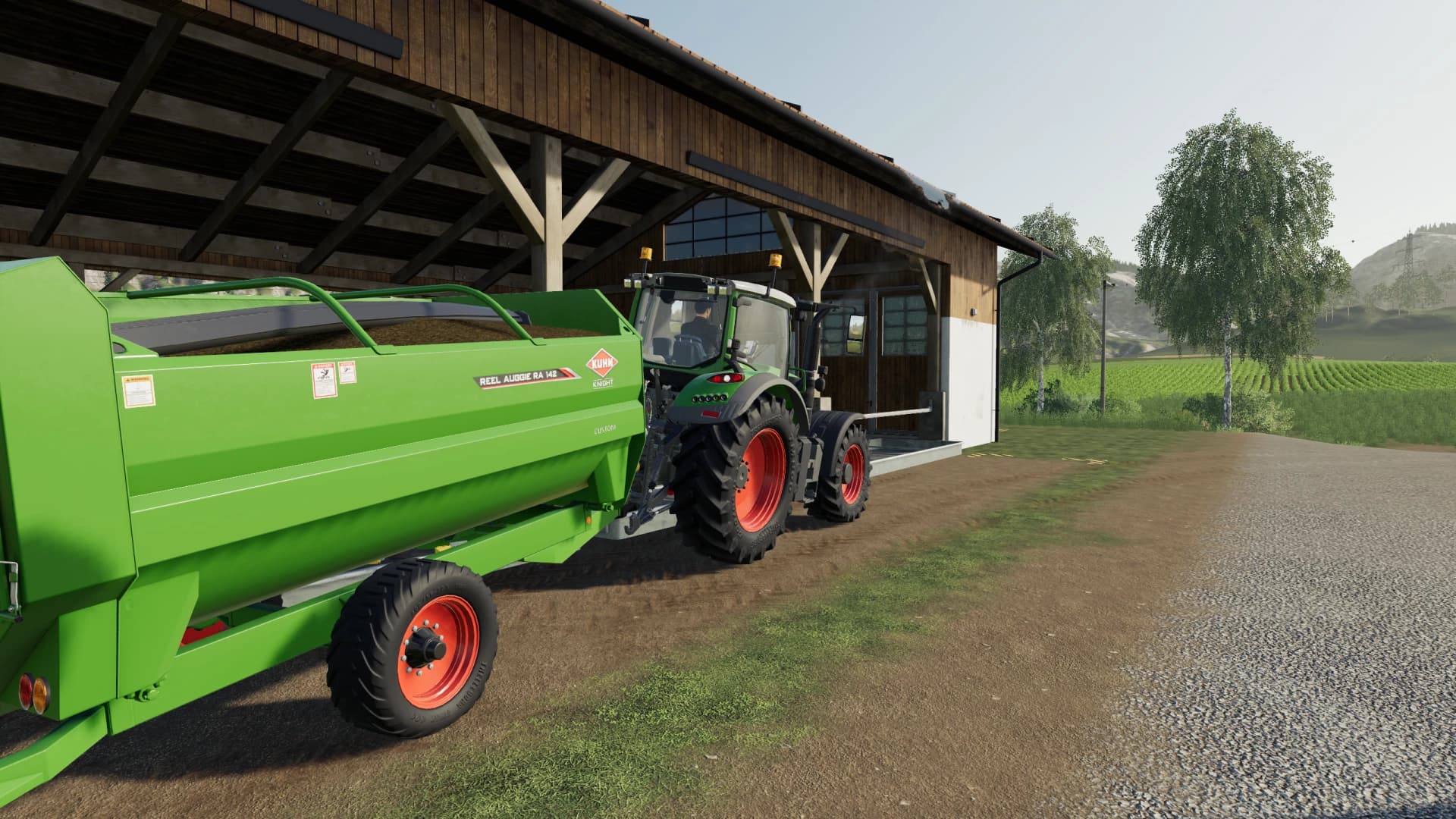 KUHN RA 142 MIXING WAGON 3