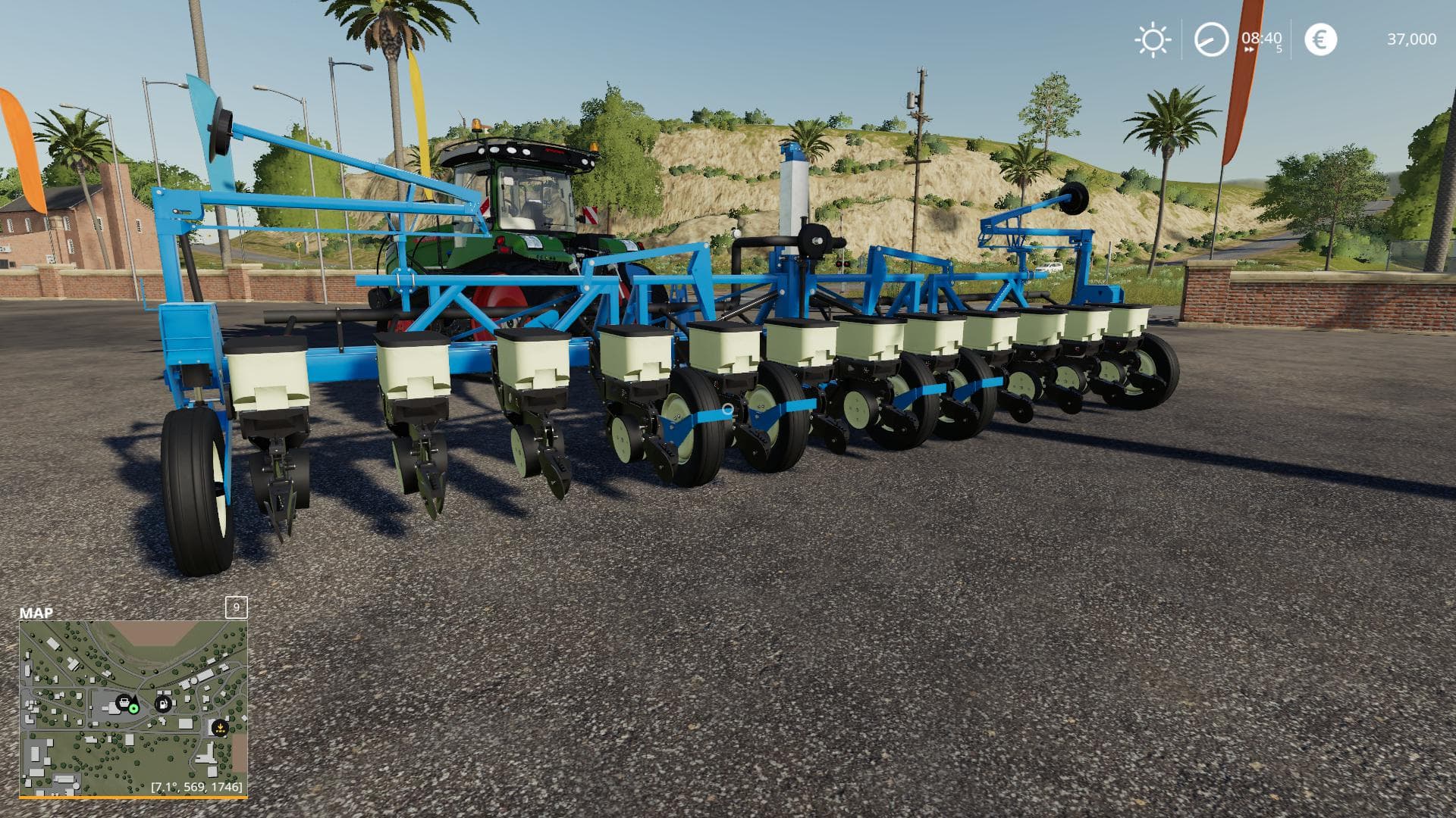 Kinze 3600 12 Row Planter 5