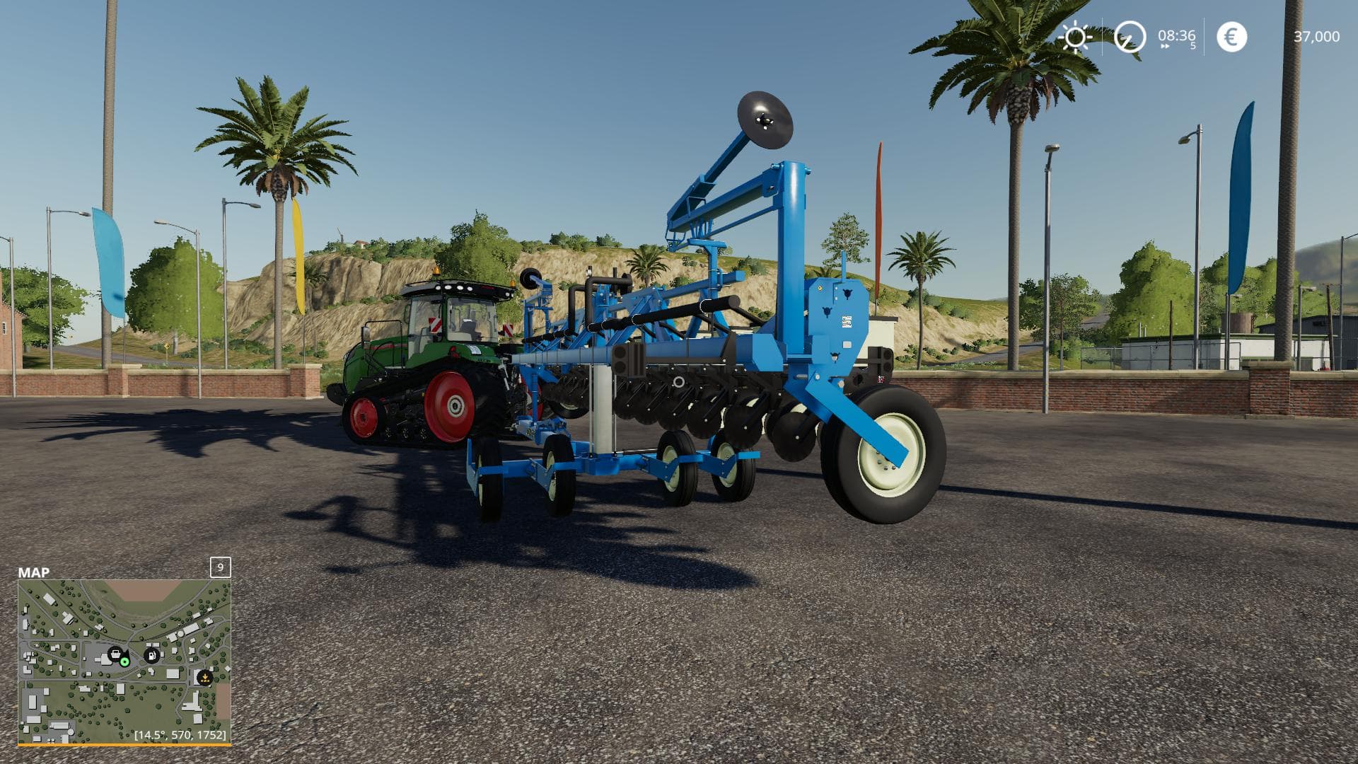 Kinze 3600 12 Row Planter 2