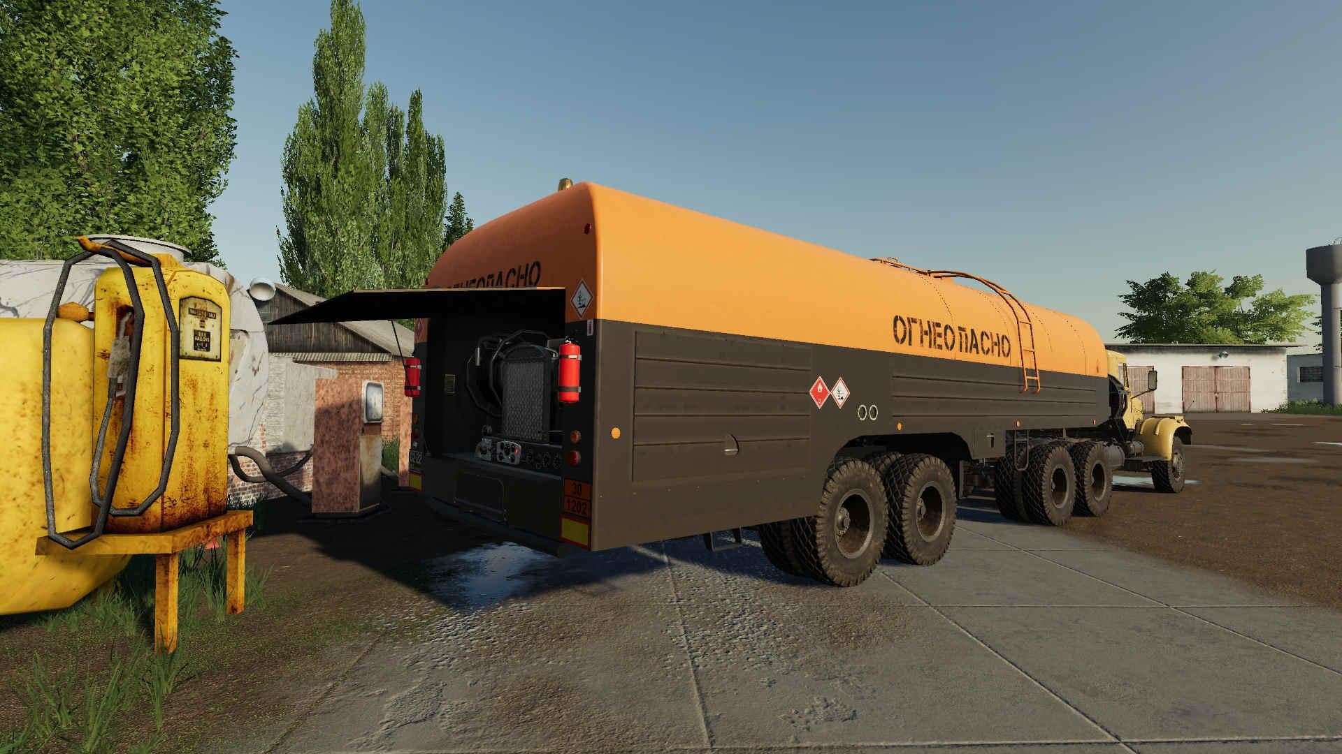 KrAZ-258 2