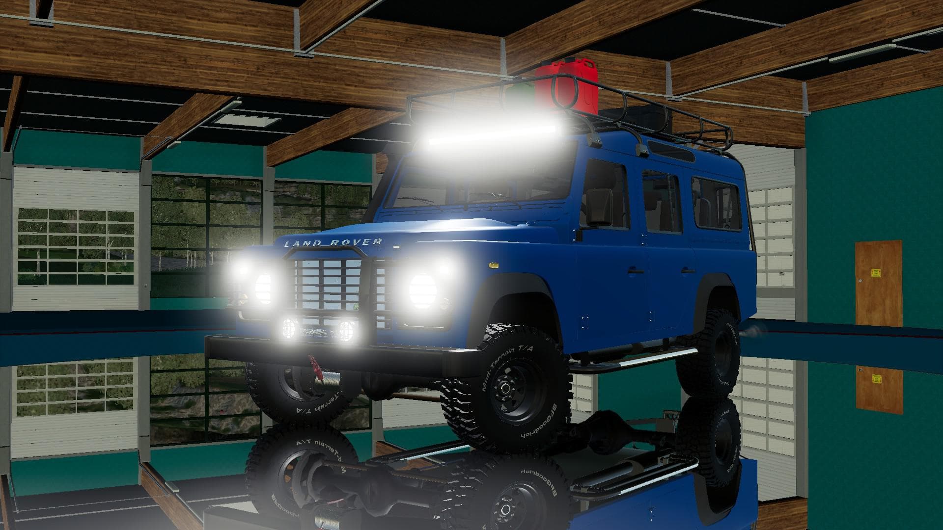 LAND ROVER DEFENDER WAGON 110 3