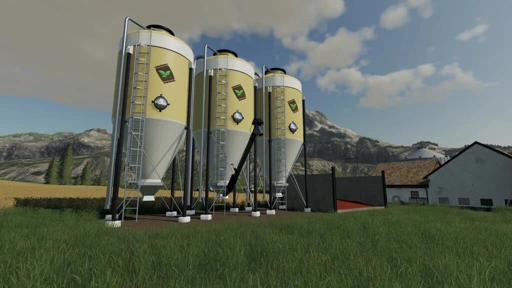 LARGE CAPACITY STEEL SILOS