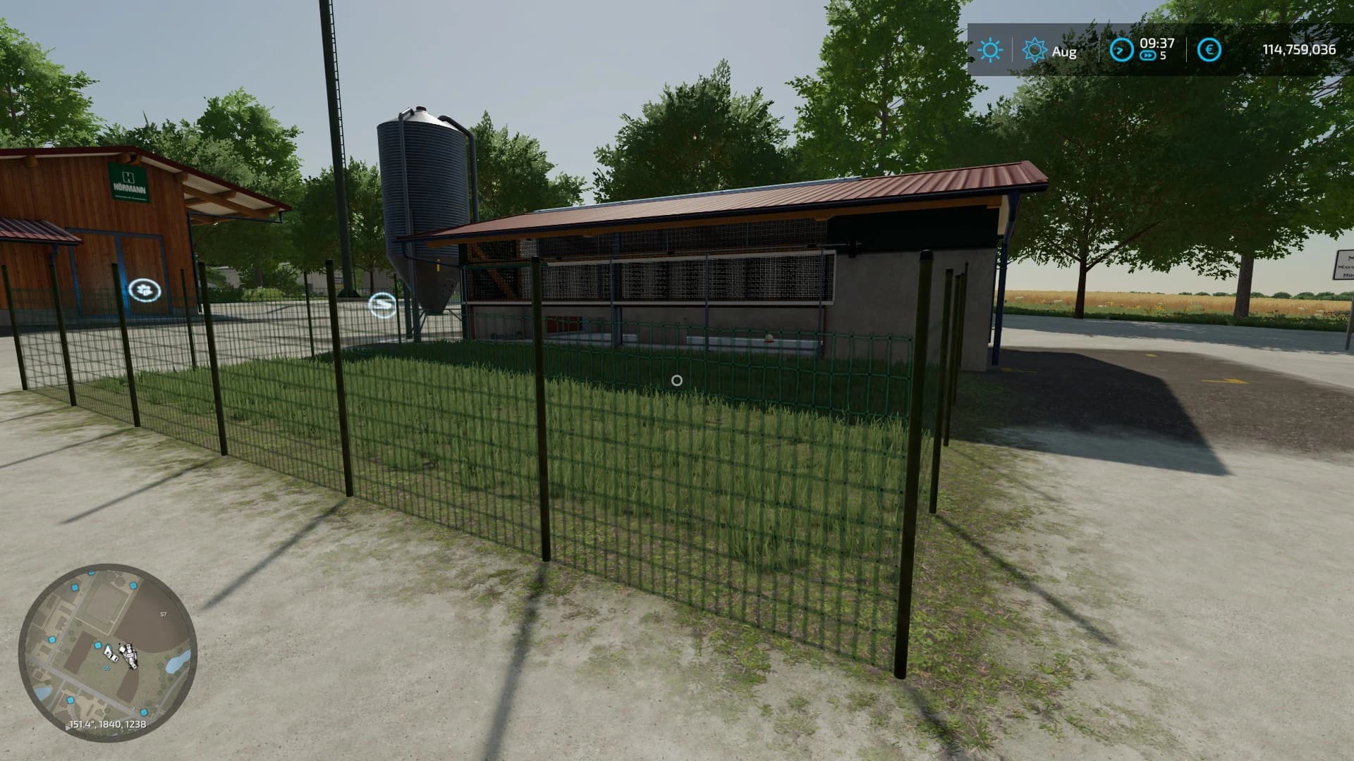 LARGE CHICKEN BARN
