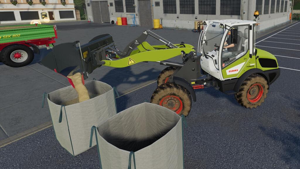 LIZARD FEEDING SHOVEL 2