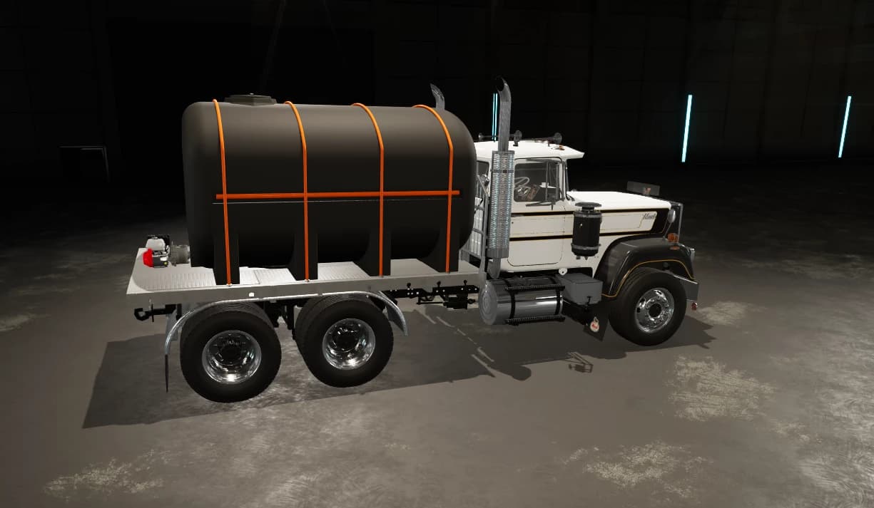 MACK SPRAY TENDER - LARGE