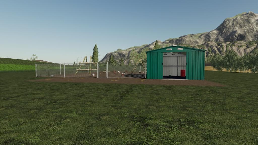 METAL FENCE CHICKEN STABLE 3