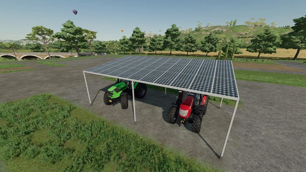 METAL SHED WITH SOLAR PANELS