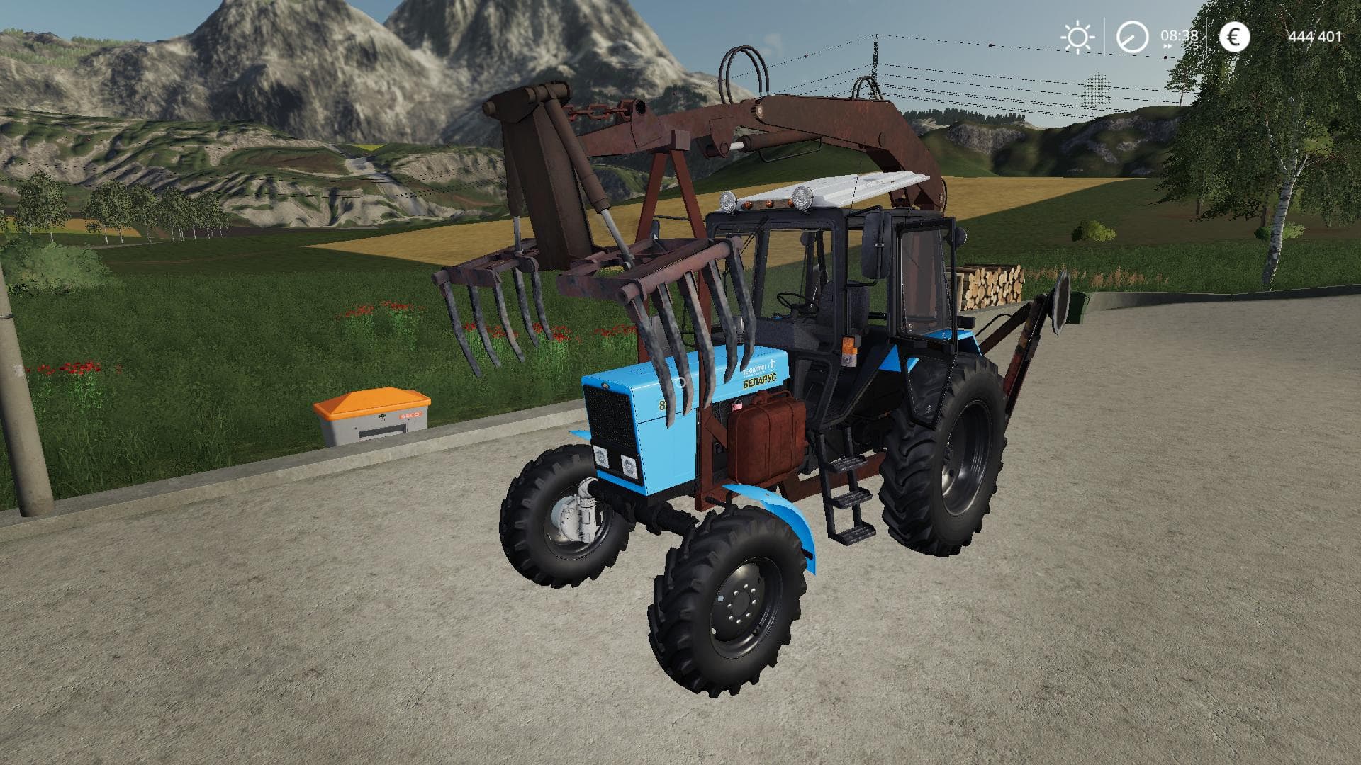 MTZ 82 PE 1F FORKLIFT 4
