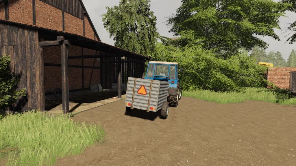 OLD CATTLE TRAILER 2