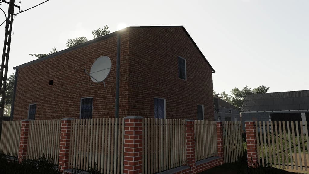 OLD MEDIUM BRICK HOUSE