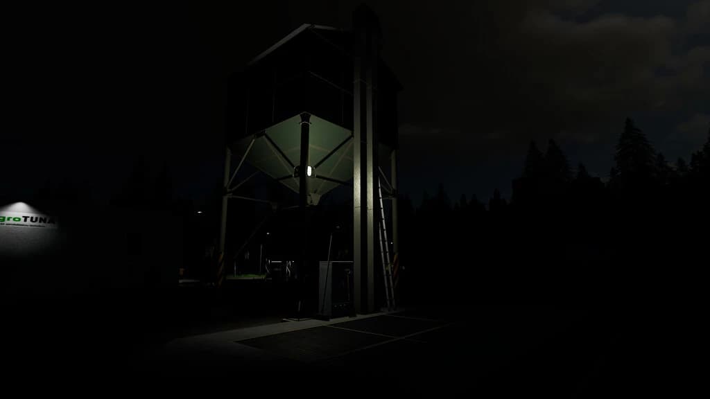 OLD SMALL SILO 3