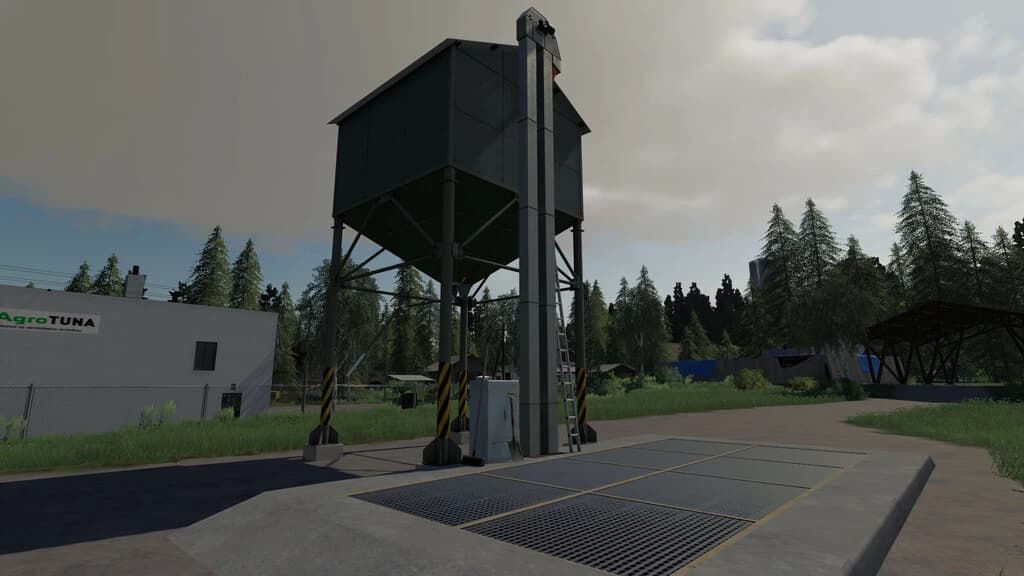 OLD SMALL SILO 2