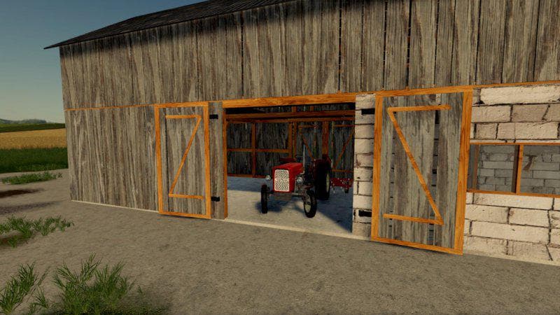 OLD WOODEN BARN