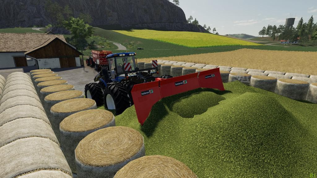Round Bale Bunker Silo 3