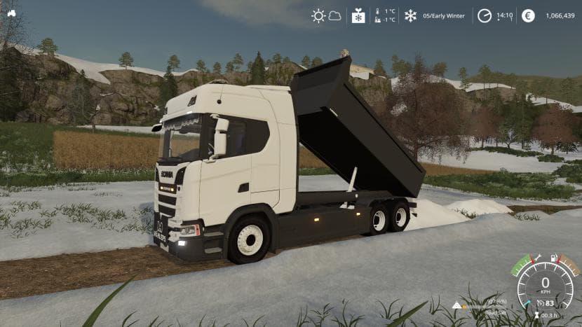 SCANIA TIPPER WITH PLOW
