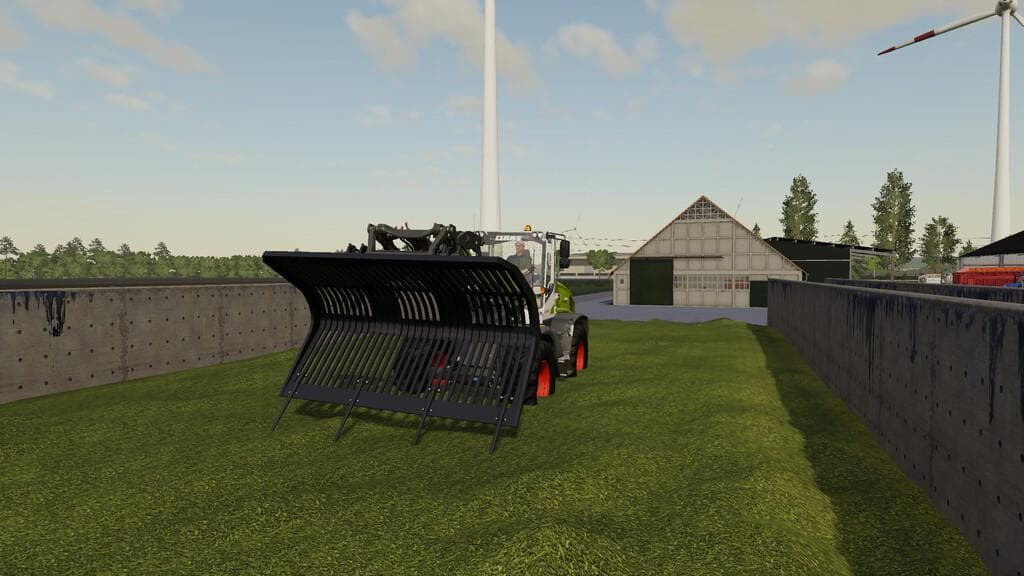 SILAGE BUCKET 3