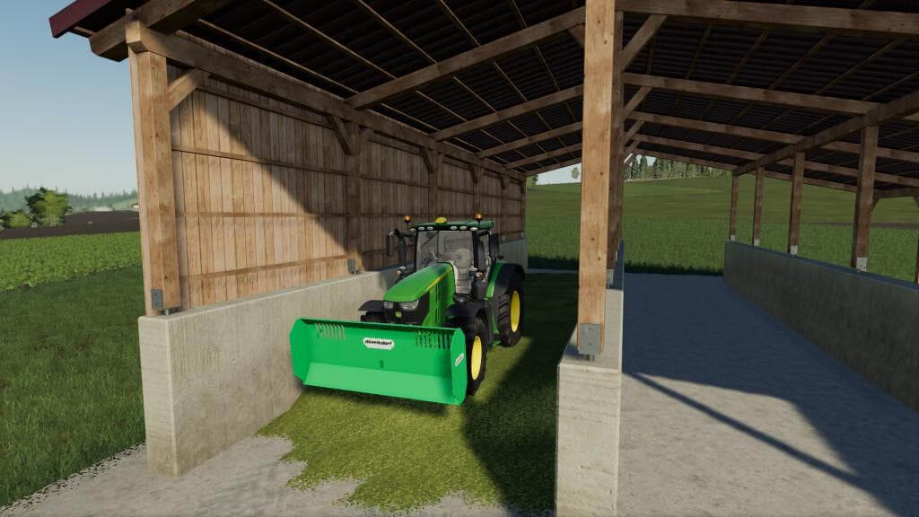 SILO WITH ROOF