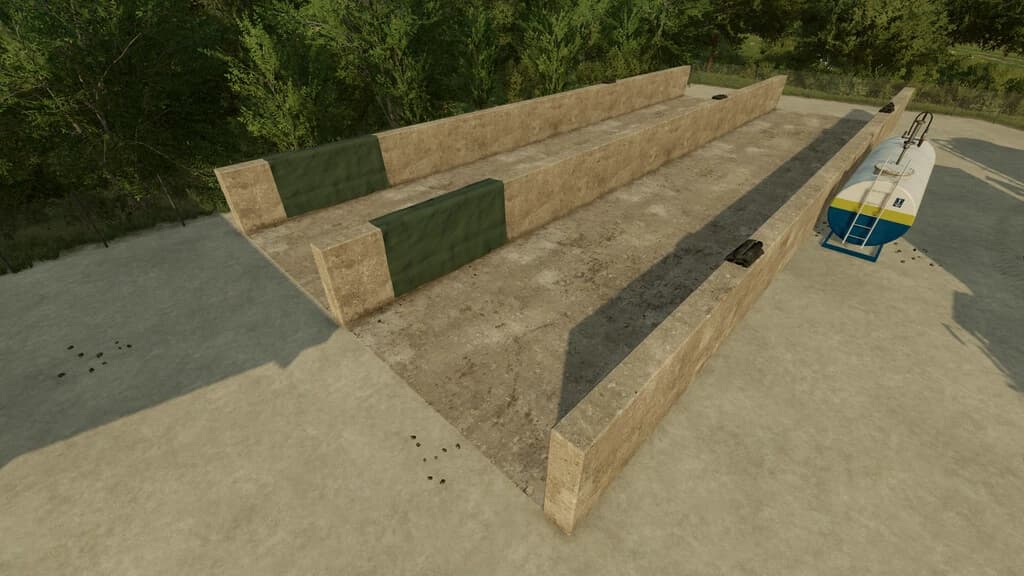 SMALL BUNKER SILO 3