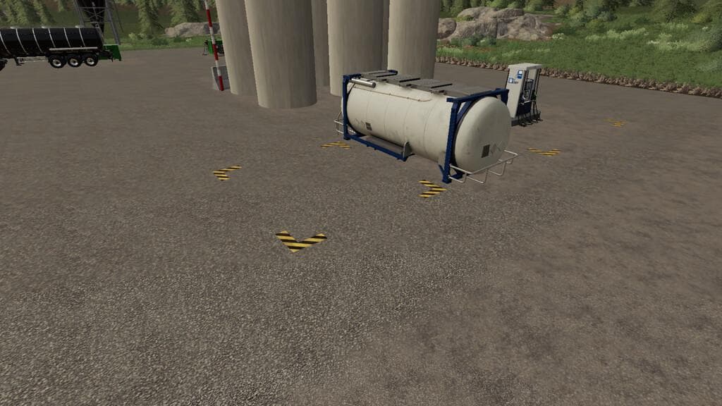 SMALL LIQUID TANK