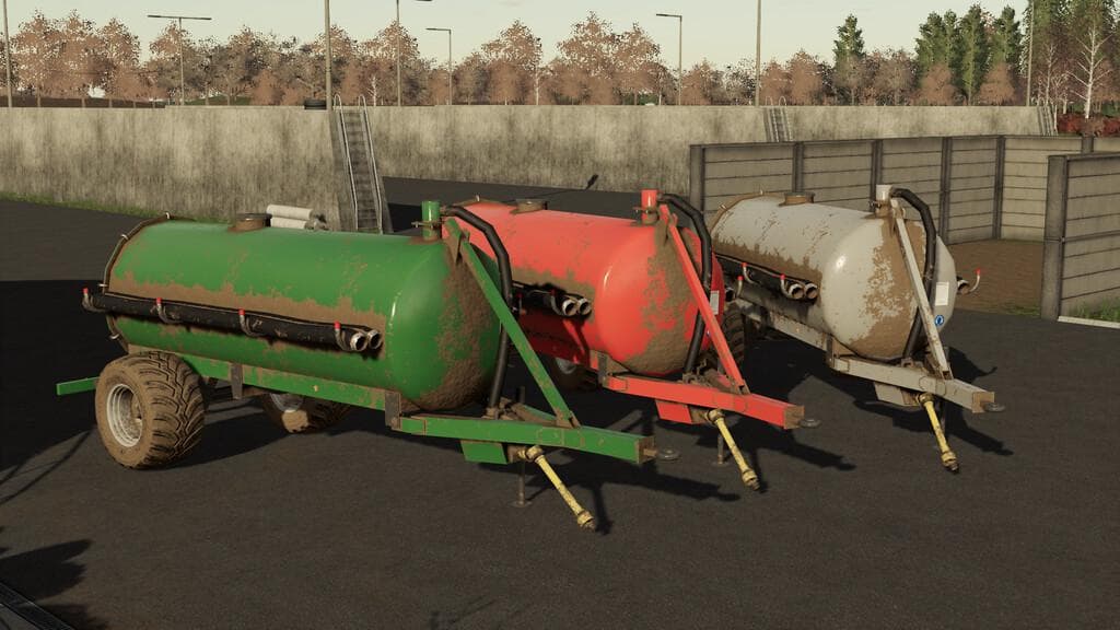 SMALL MANURE BARREL