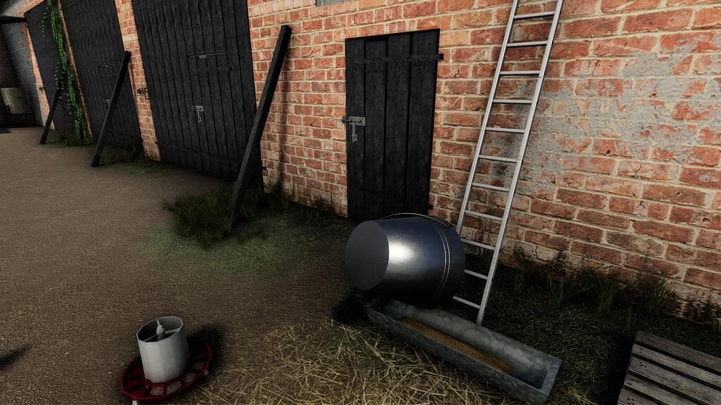 SMALL POLISH CHICKEN COOP