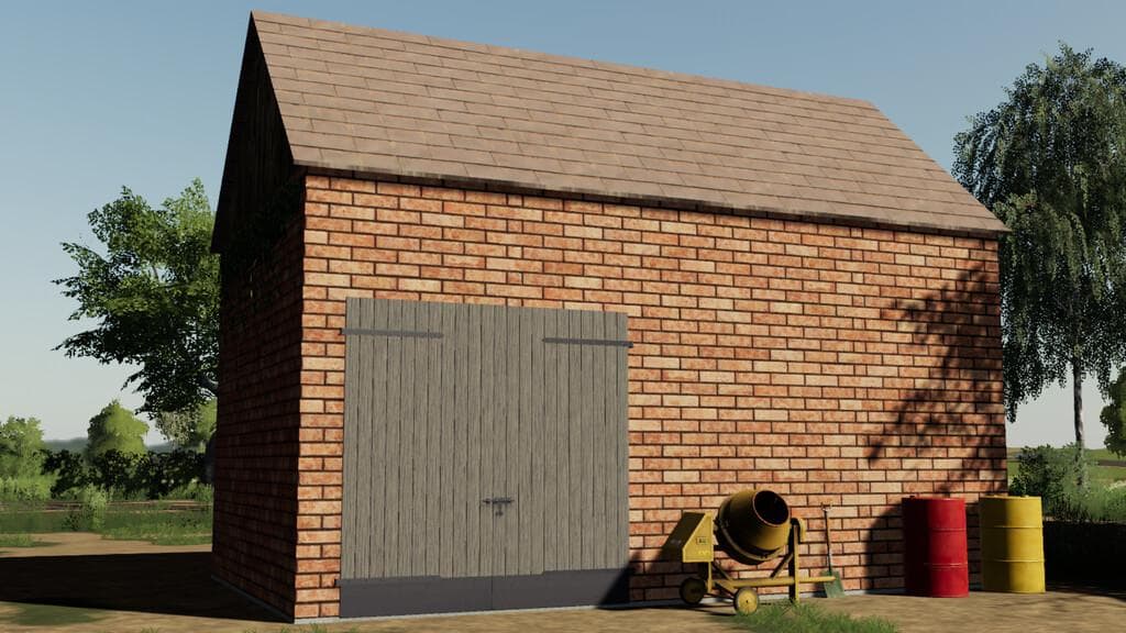SMALL POLISH GARAGE 2