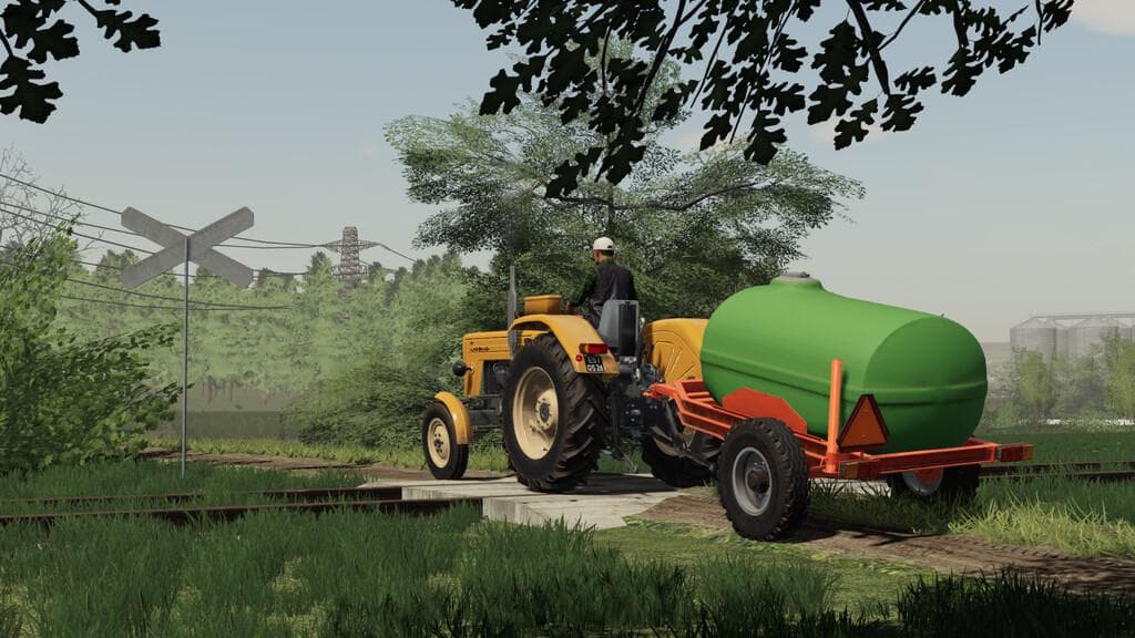 SMALL WATER TRAILER 2