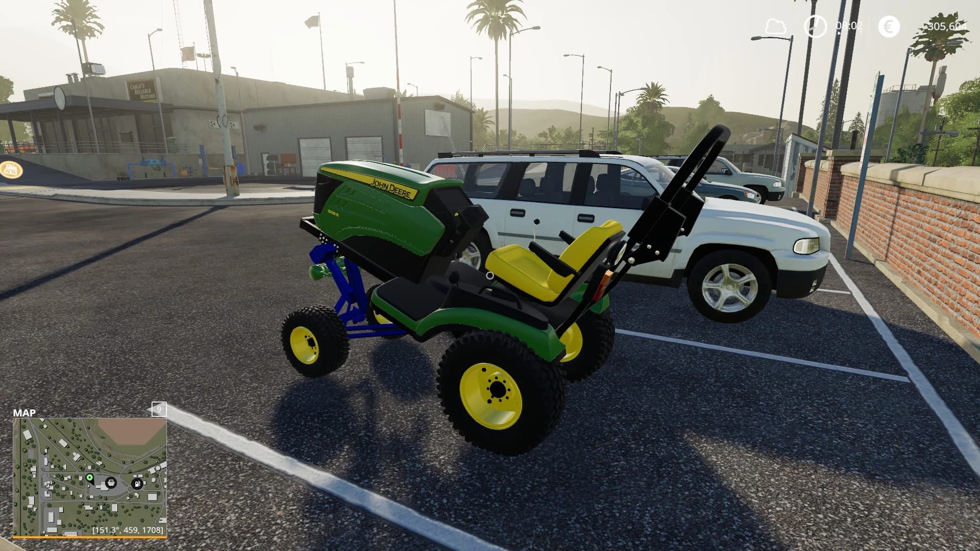 SQUATTED LAWN MOWER