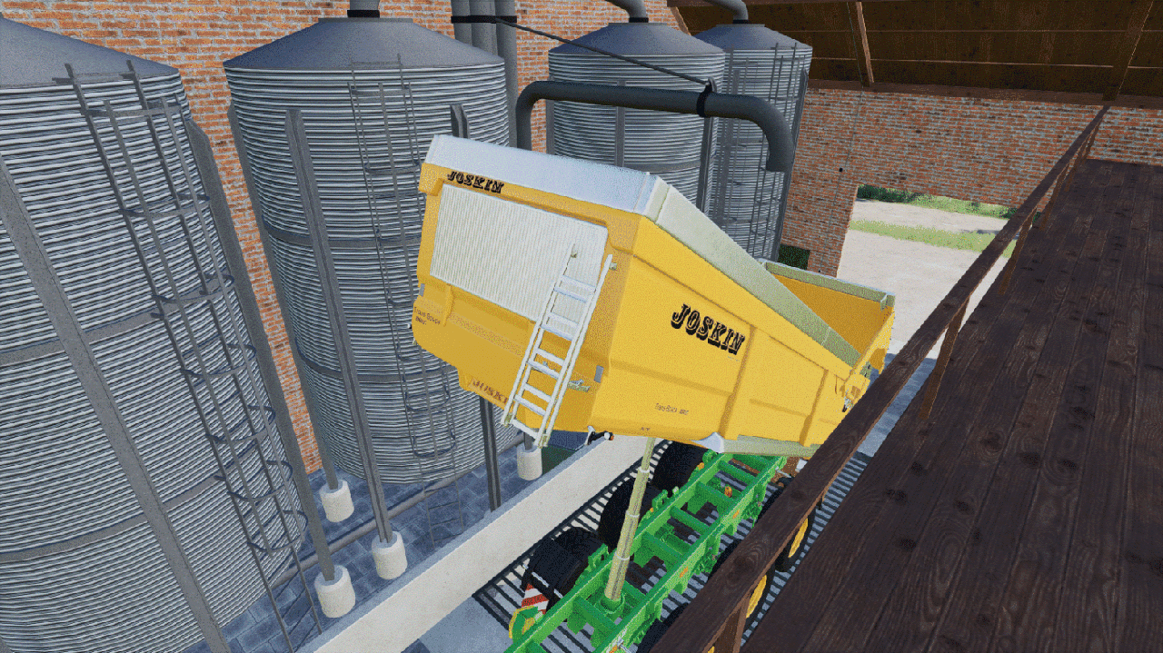 Scheune mit Silo