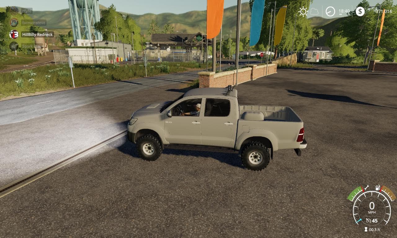TOYOTA HILUX