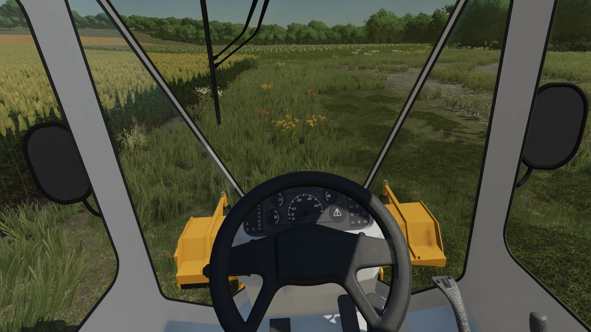 TRACKLESS MUNICIPAL TRACTOR 3