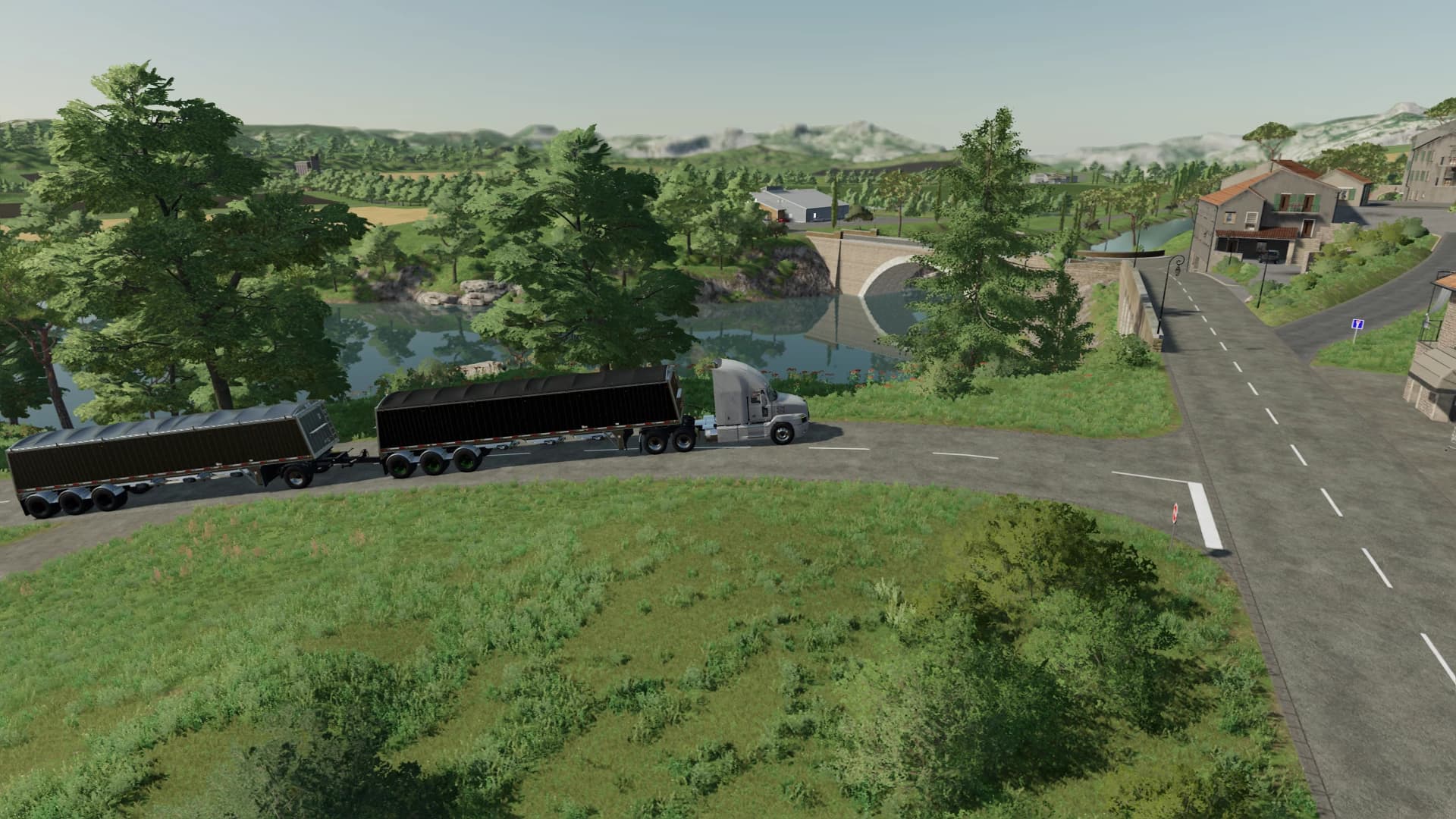 TRIPLE HOPPER TRAILER 3