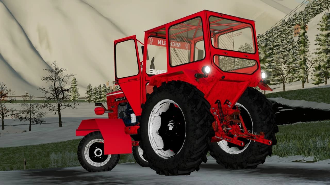 UNIVERSAL 650 RED 3