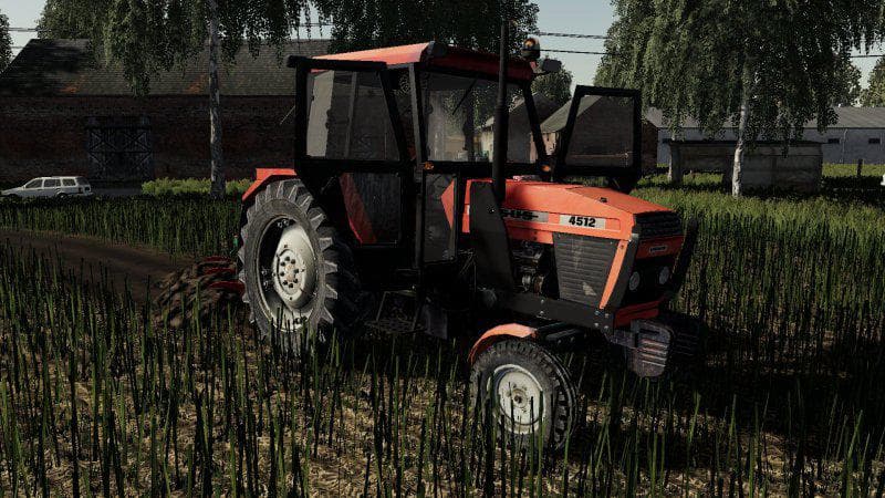 URSUS 4512 2