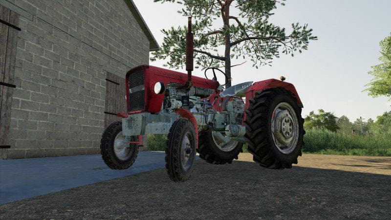 Ursus C330 – Red 2