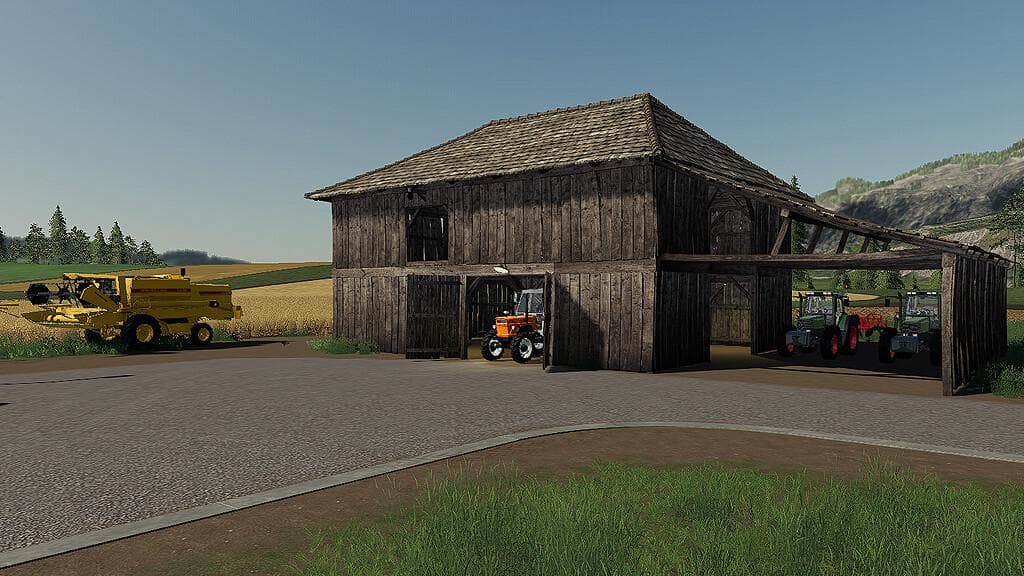 VERY OLD BARN 5