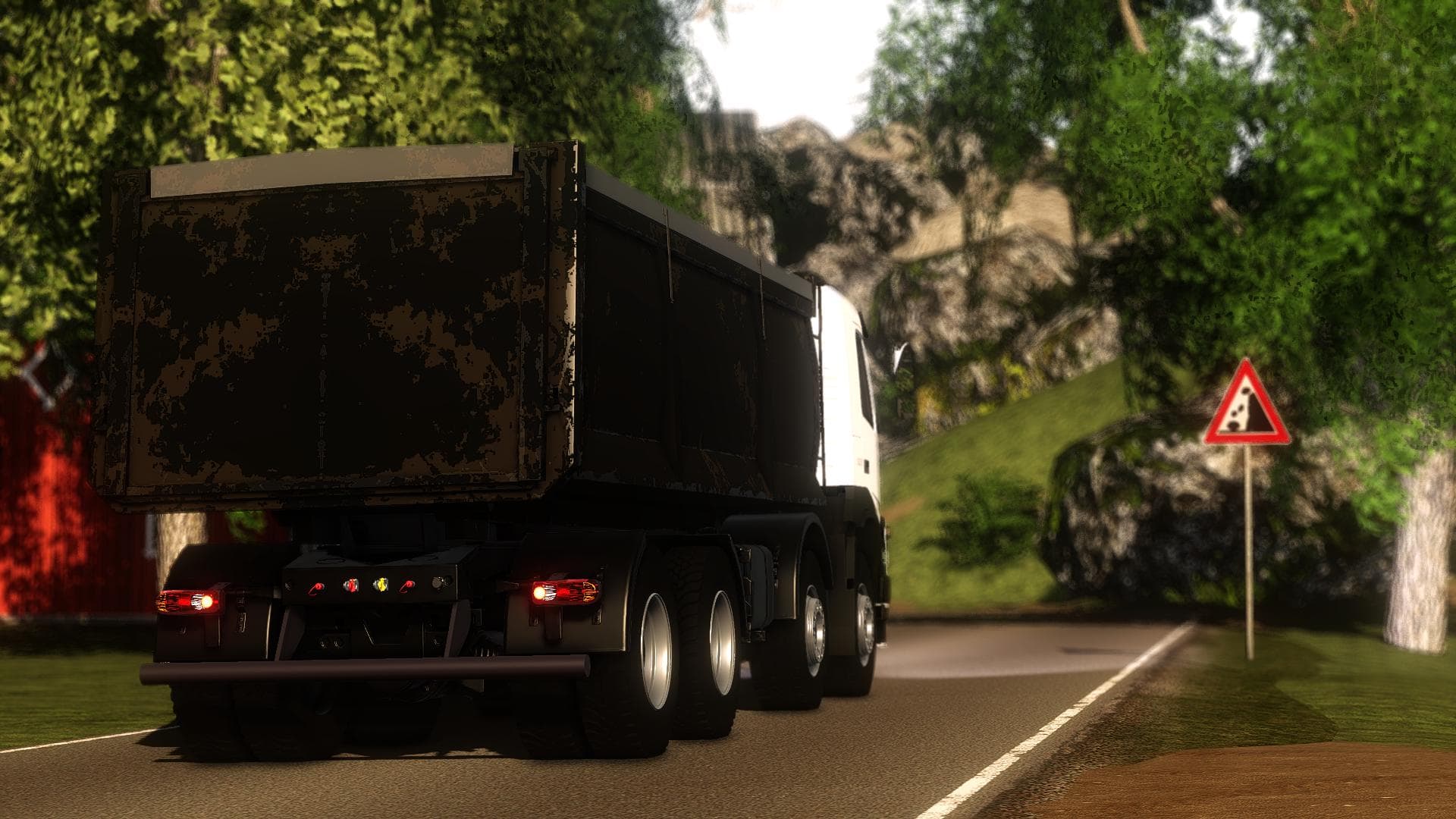 VOLVO FMX 2013 8X8 TIPPER 2