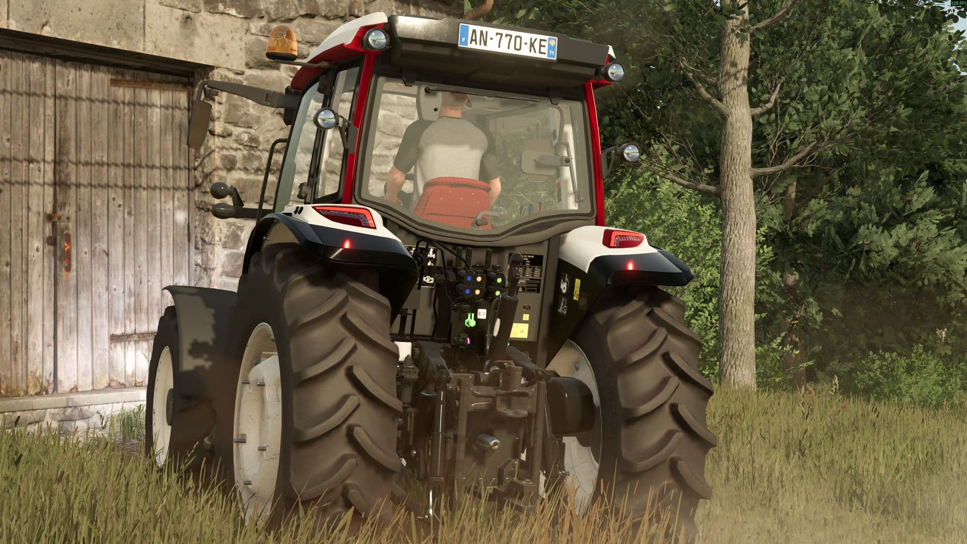 Valtra A114 2