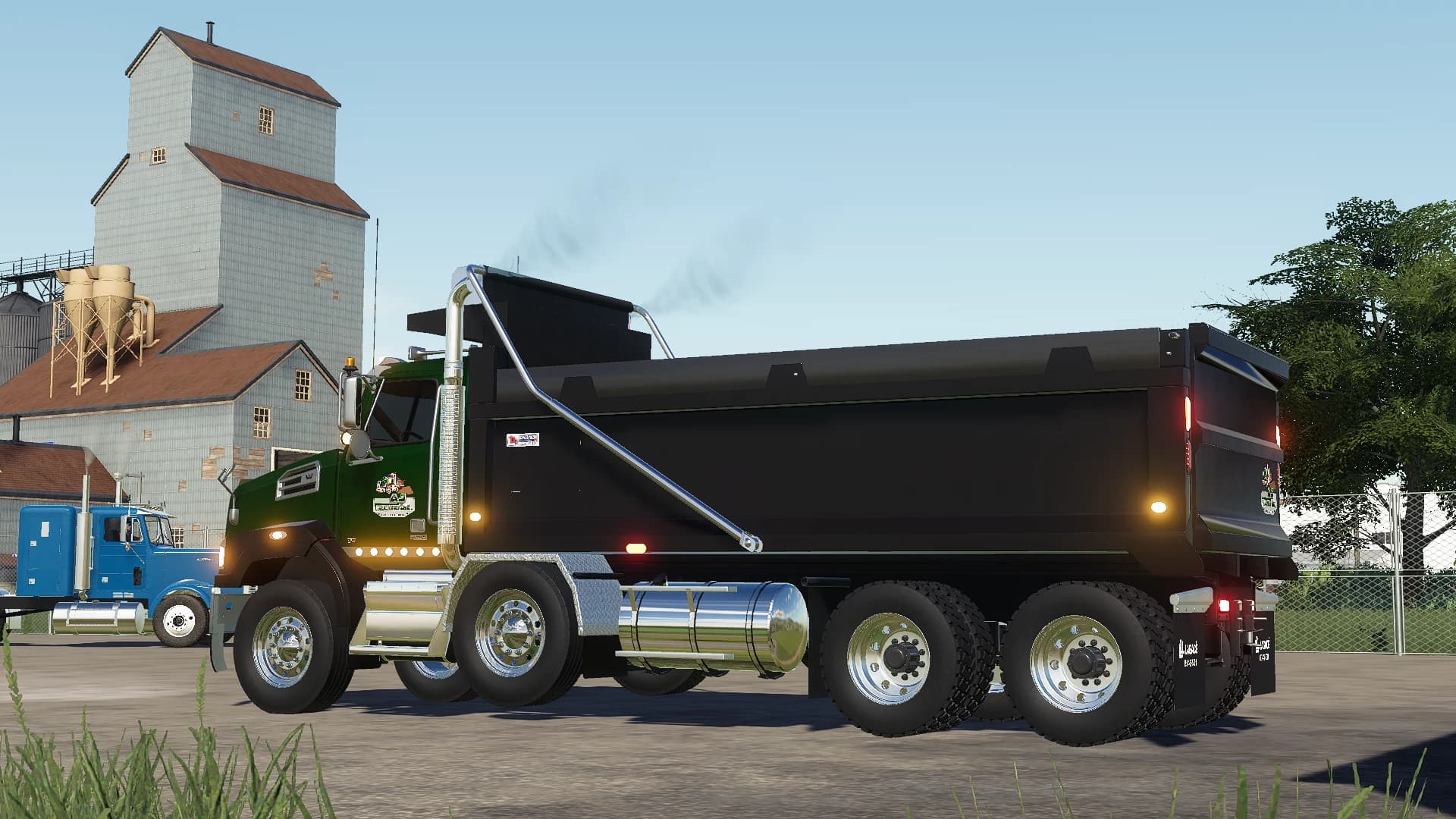 AJ'S WESTERN STAR 4700 2