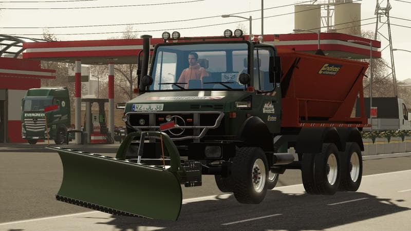 WINTER SERVICE UNIMOG 2450 6X6 5