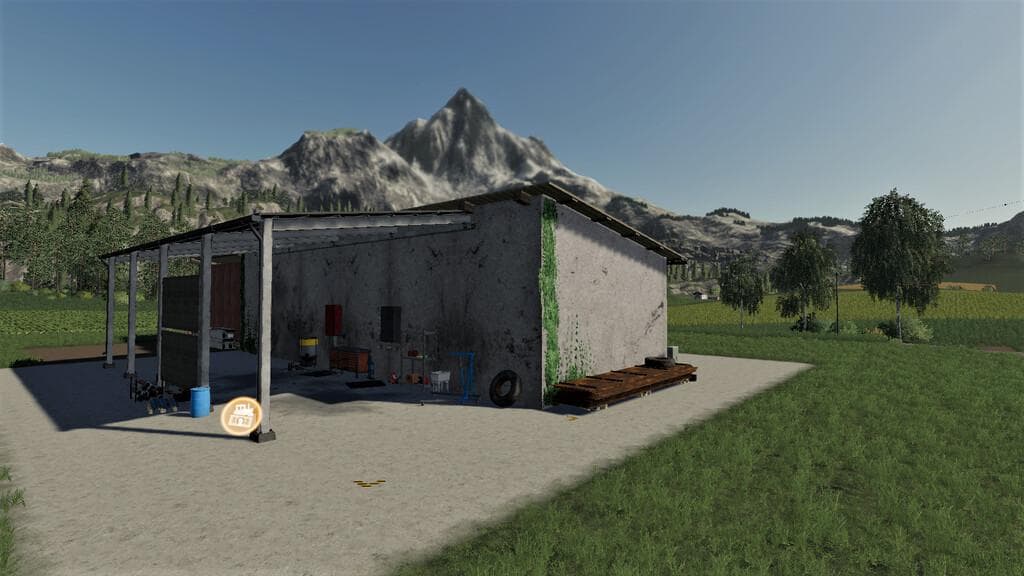 WORKSHOP WITH MACHINE STORAGE 2