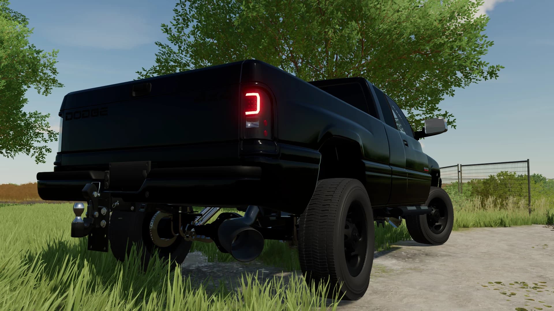 2002 DODGE 3500 LARAMIE 2