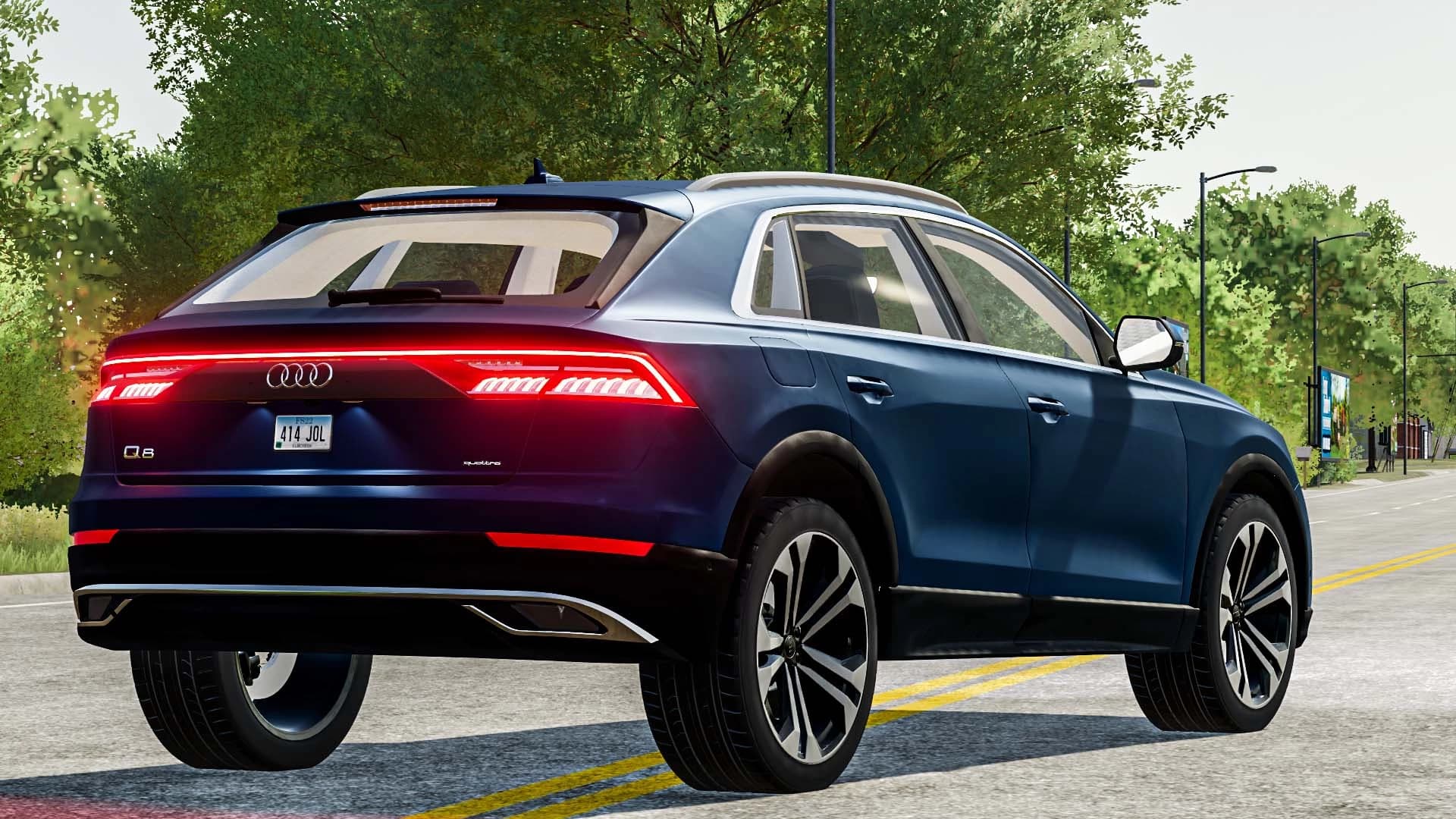 AUDI Q8 4