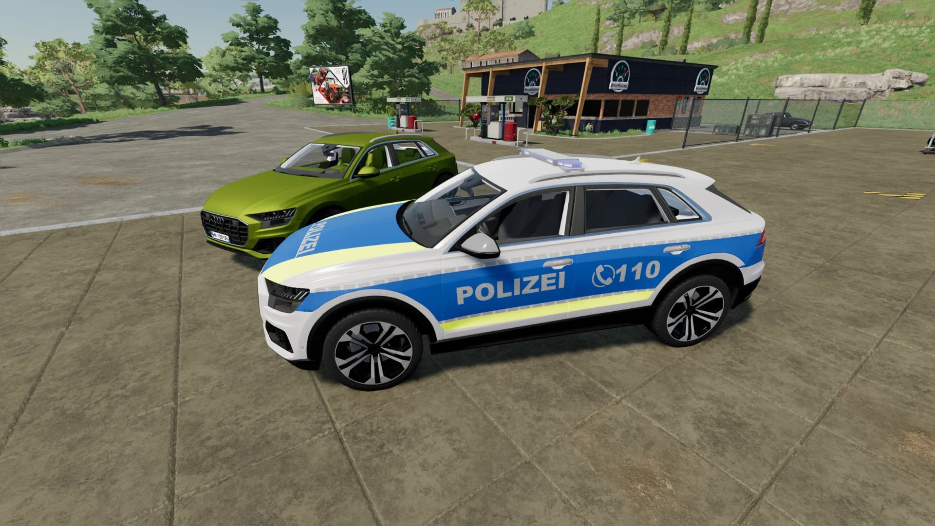 AUDI Q8 3