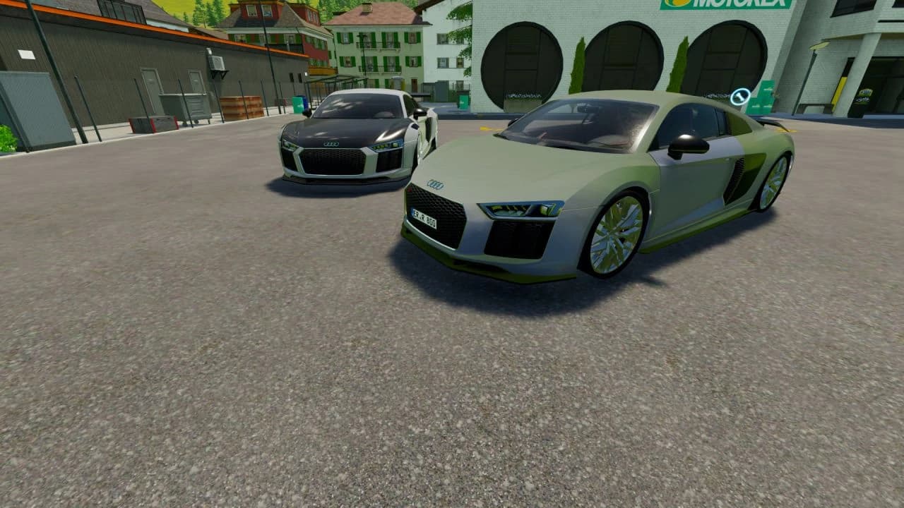 AUDI R8
