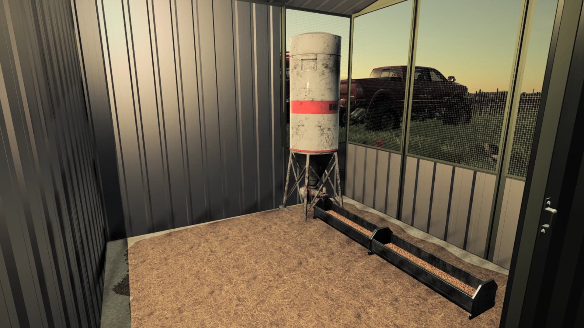 CHICKEN COOP SMALL 3